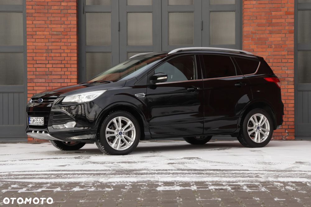 Ford Kuga 2.0 TDCi 2x4 Titanium - 3