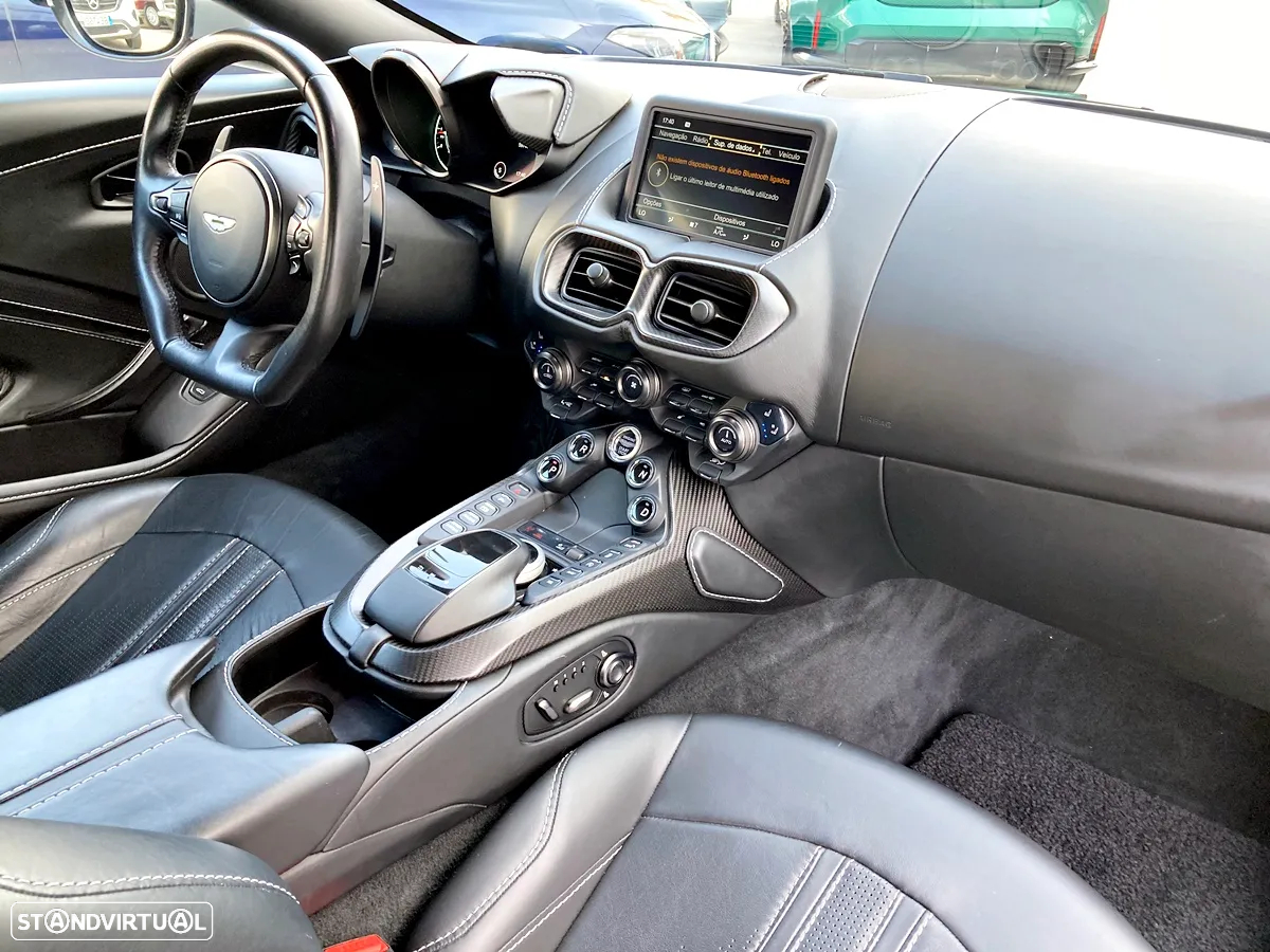 Aston Martin Vantage Coupe V8 - 27