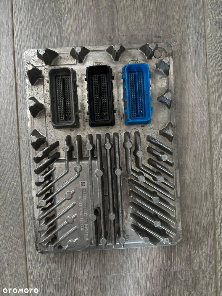 Opel Astra J sterownik silnika 13101010000000X - 2