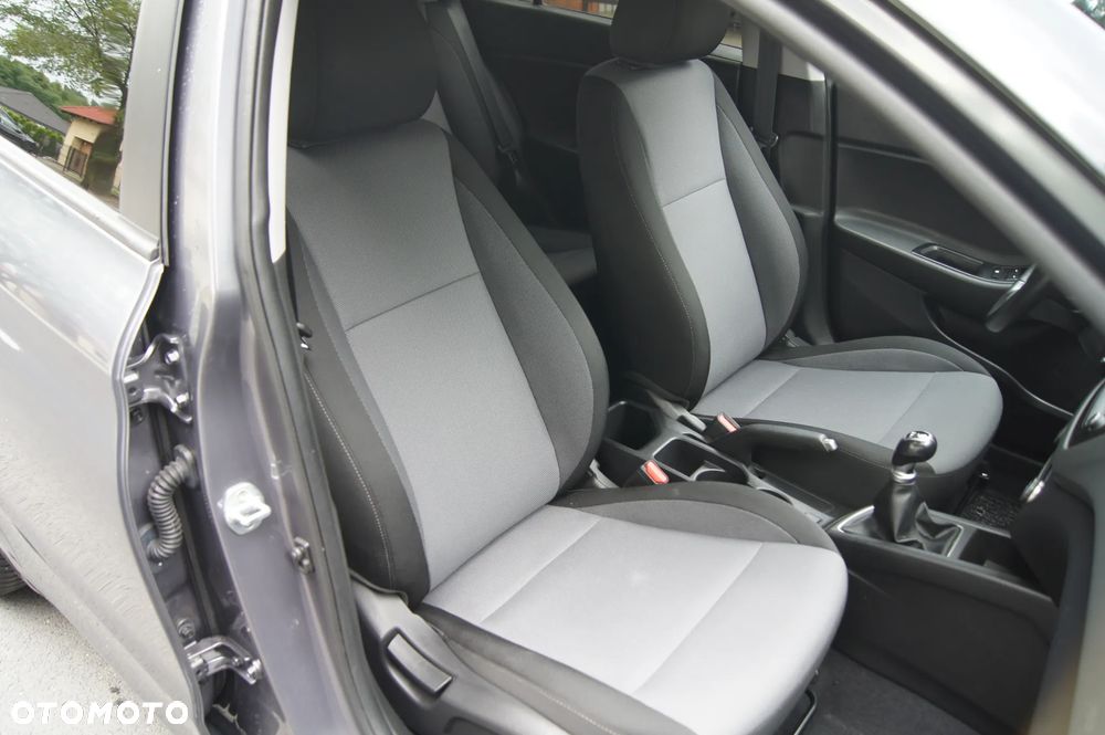 Hyundai i20 blue 1.2 YES!+ - 27