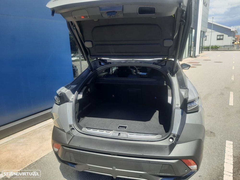 Peugeot 408 - 12