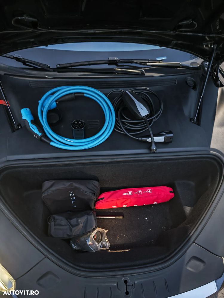 Tesla Model S Long Range - 18