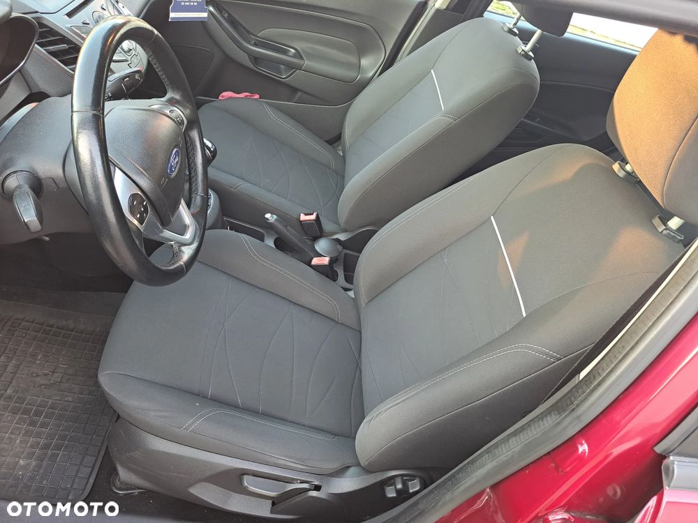 Ford Fiesta - 10