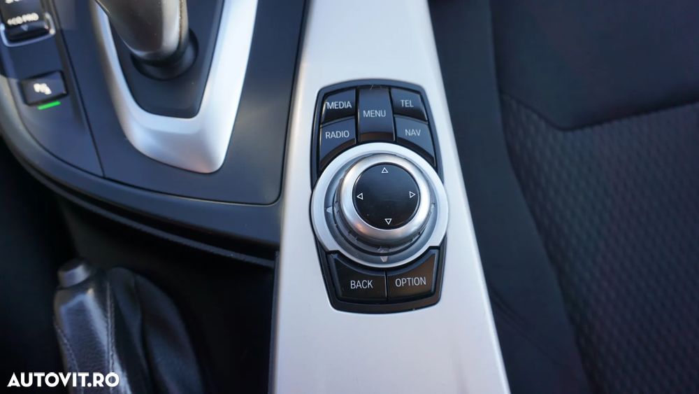 BMW Seria 3 318d Aut. Blue Performance - 32