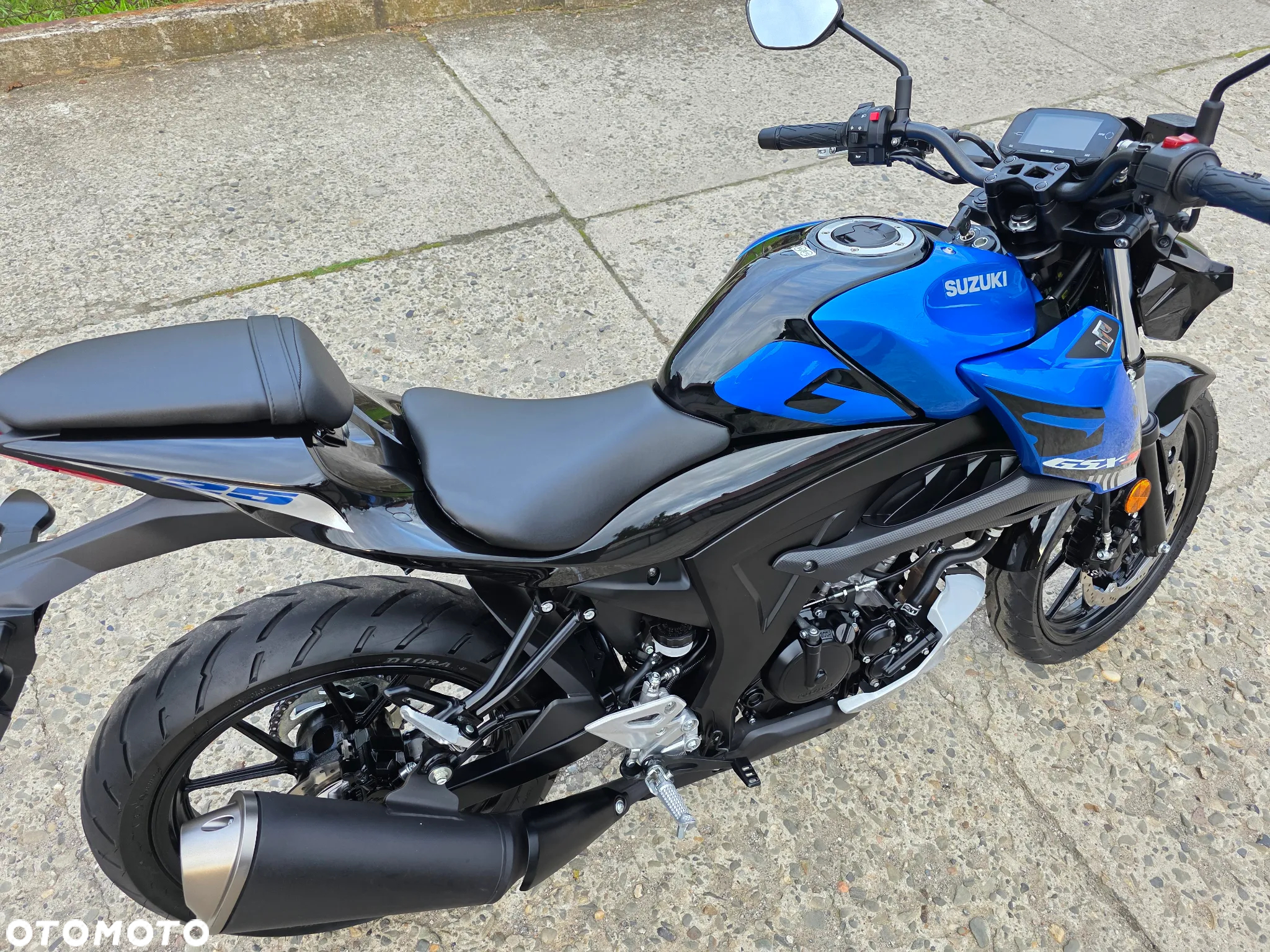 Suzuki GSX - 10