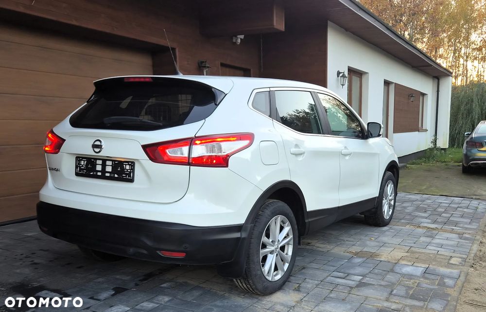 Nissan Qashqai 2015 photo 4