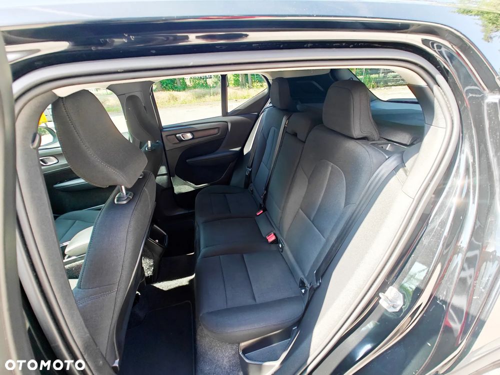 Volvo XC 40 T3 Momentum - 13