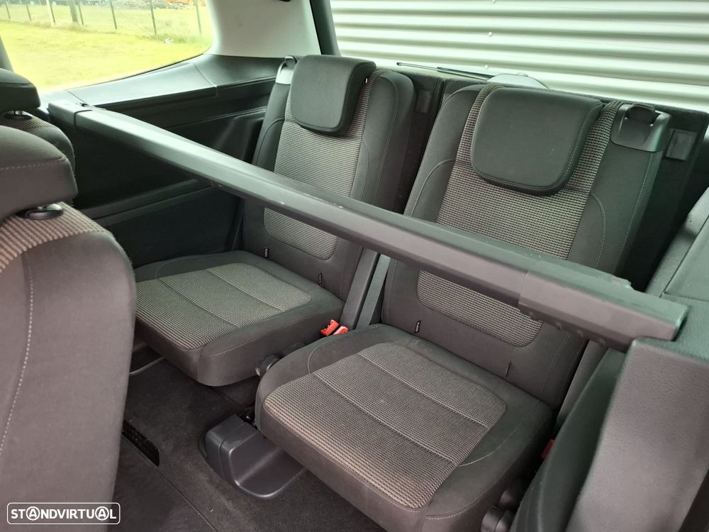 VW Sharan 2.0 TDI Confortline - 23