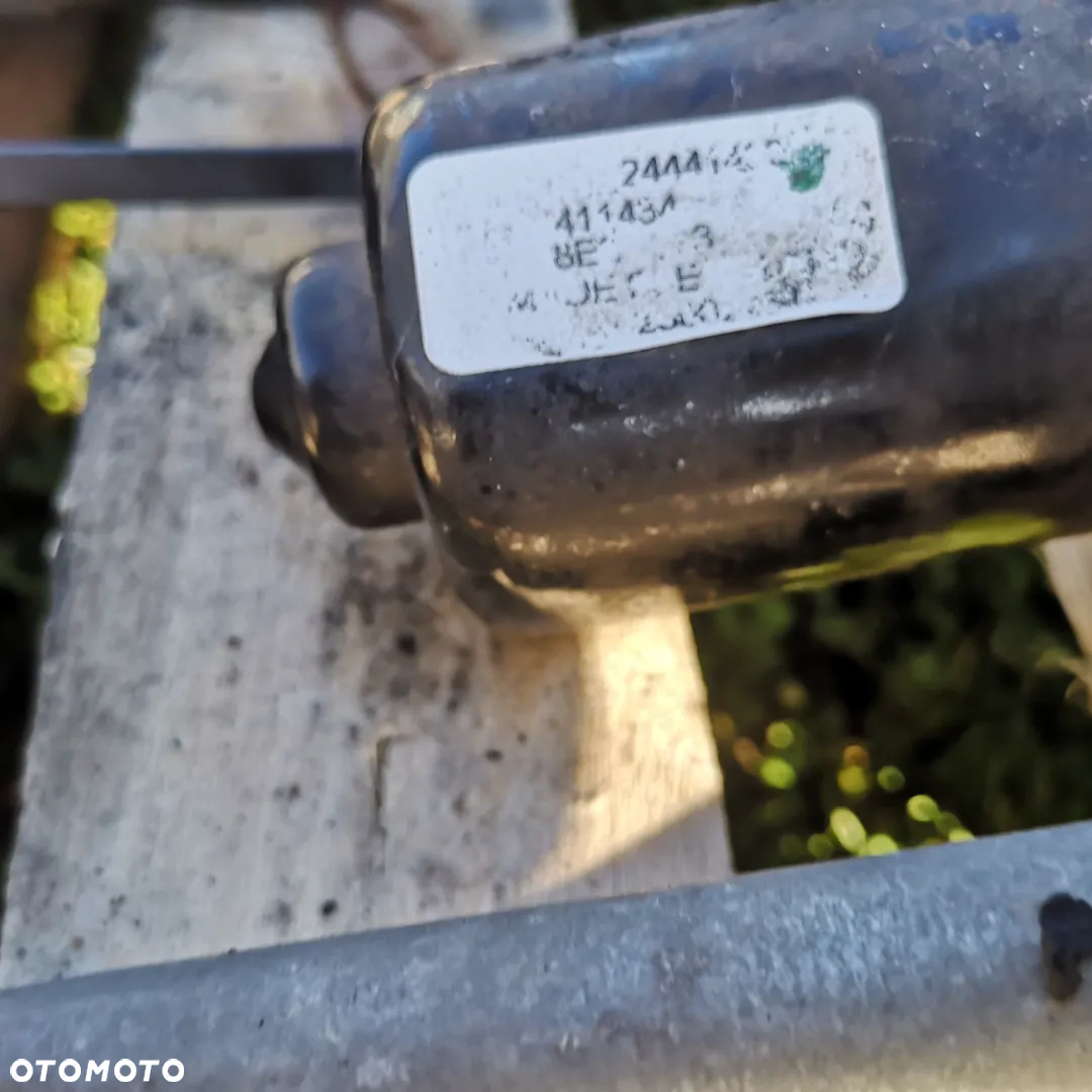CZĘŚCI WYPOSAŻENIA OPEL CORSA C 1.2i - 25