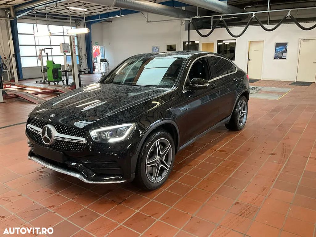 Mercedes-Benz GLC - 1