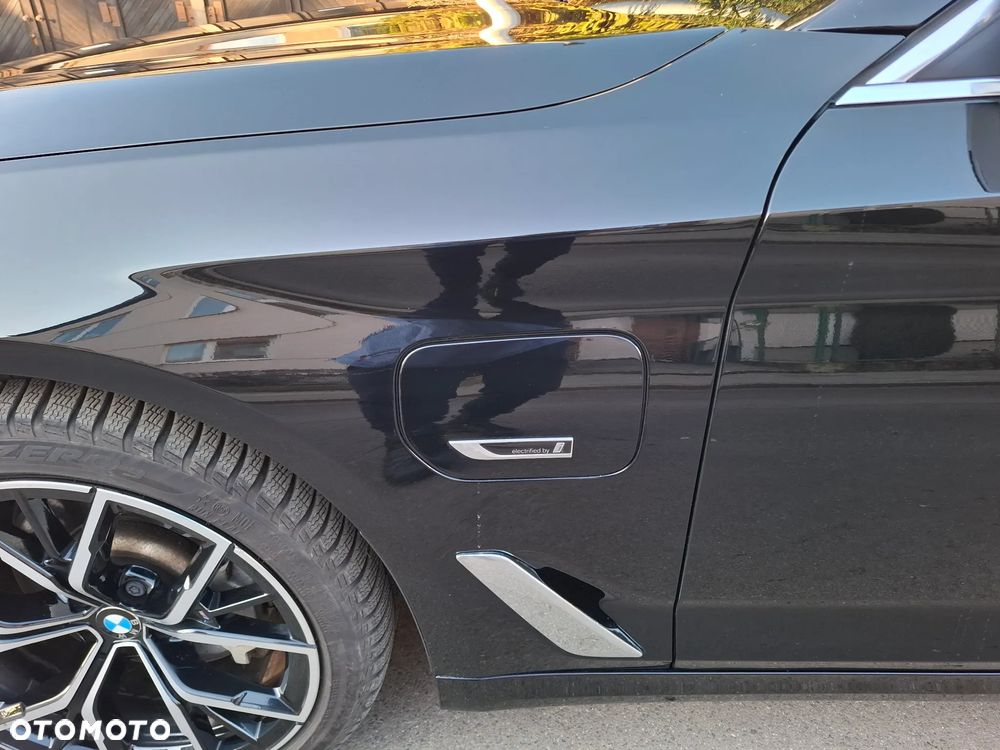 BMW Seria 5 530e Luxury Line sport - 11