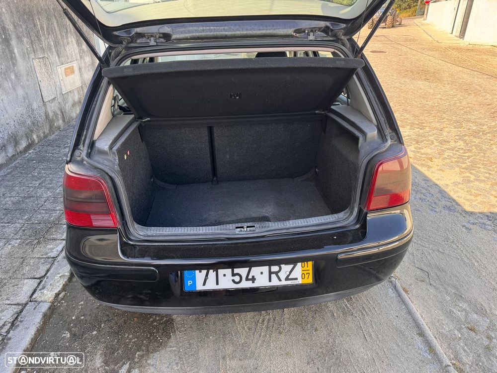 VW Golf 1.9 TDi Highline - 5