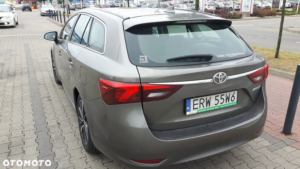 Toyota Avensis - 3