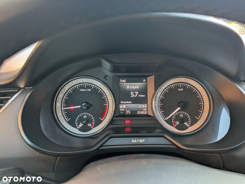 Skoda Octavia 2.0 TDI 4x4 Ambition DSG - 2