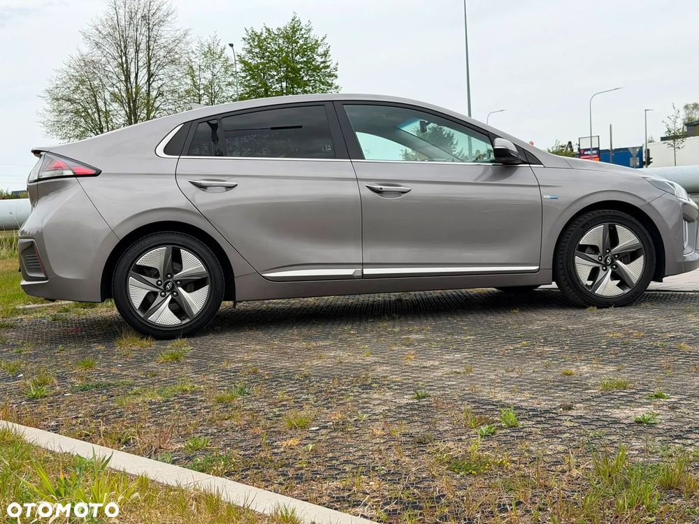 Hyundai IONIQ Hybrid Premium - 8