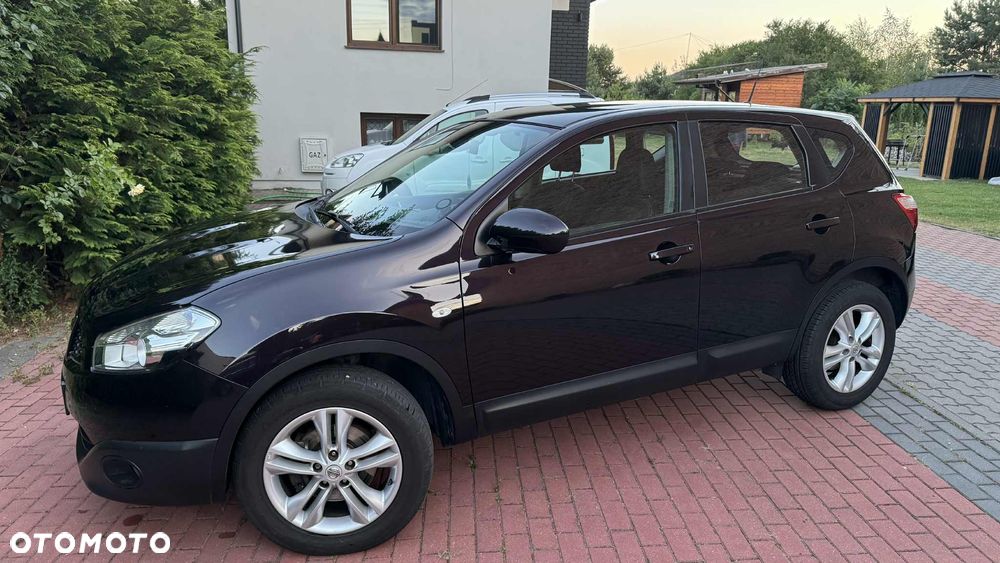 Nissan Qashqai - 2