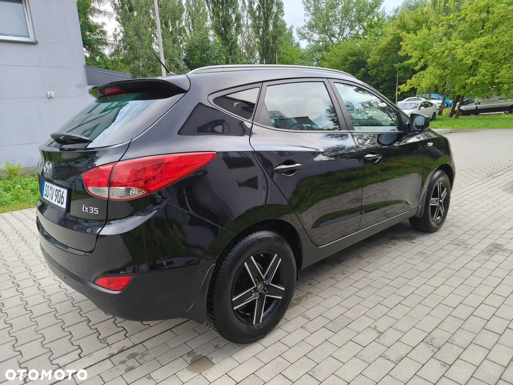 Hyundai ix35 1.6 2WD Fifa World Cup Edition - 3