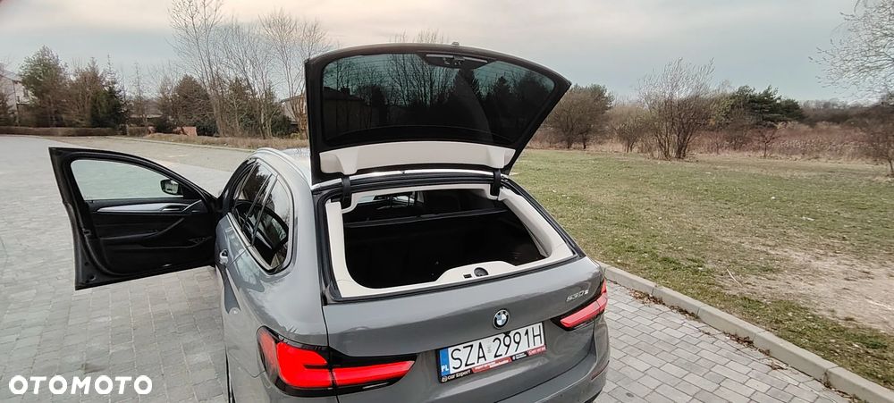 BMW Seria 5 530e Luxury Line - 25