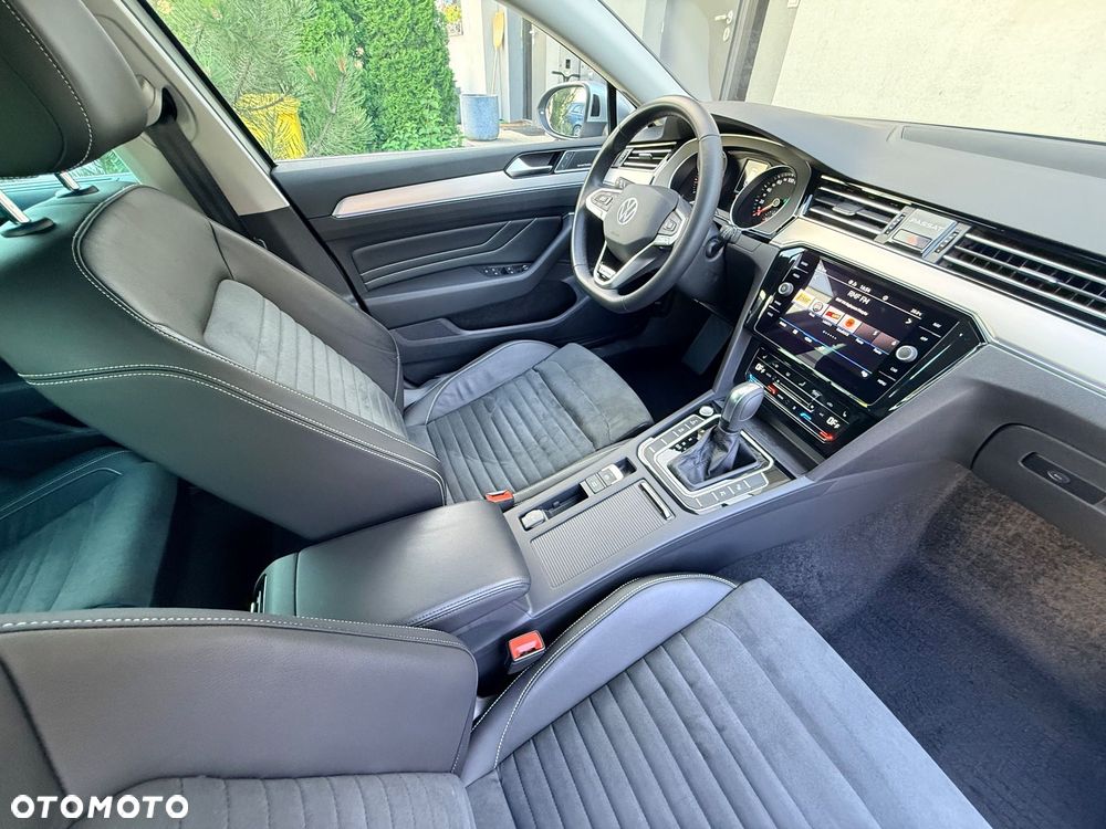 Volkswagen Passat 2.0 TSI 4Mot Elegance DSG - 31