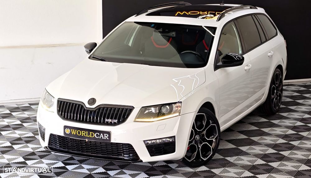 Skoda Octavia 2.0 TDI DSG RS - 8