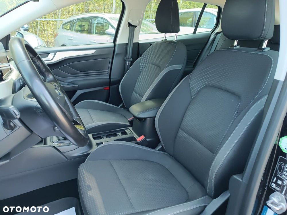 Ford Focus 1.5 EcoBlue Connected - 23