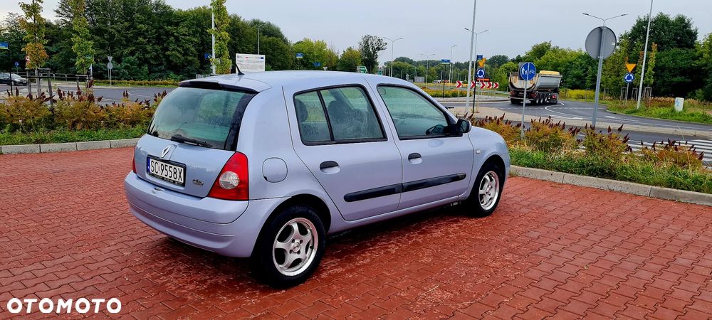 Renault Clio 1.2 16V Confort Dynamique - 7