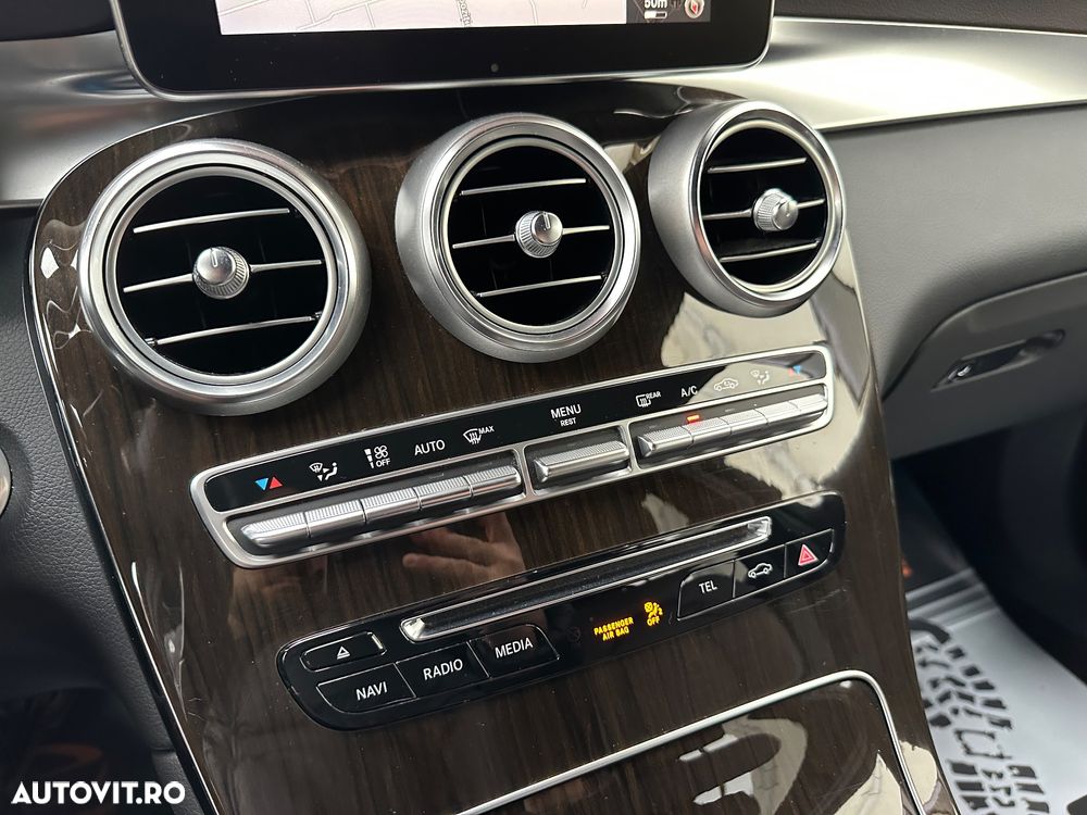 Mercedes-Benz GLC - 19