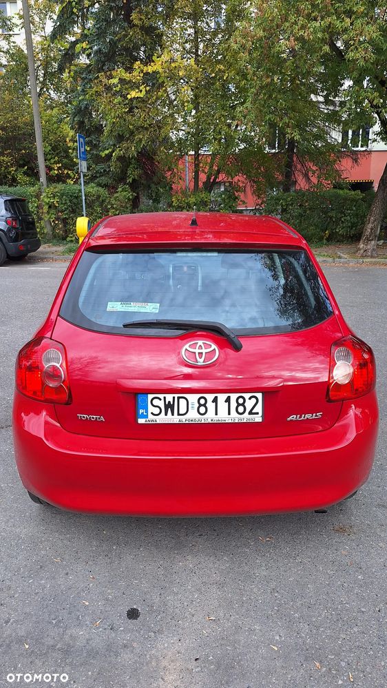 Toyota Auris 2009 photo 5