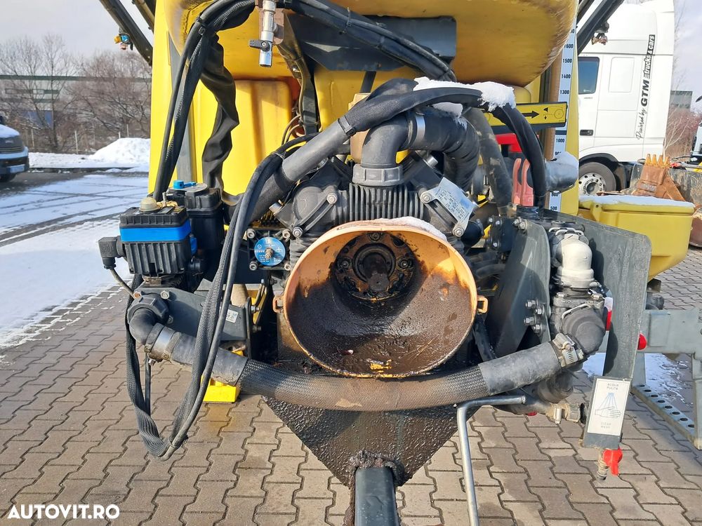 Caffini SMALL HBS 18M  2200 L  MASINA DE ERBICIDAT TRACTATA - 13