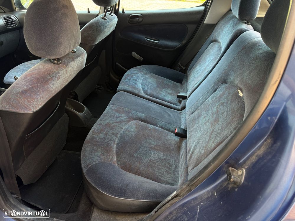 Peugeot 206 1.1 XR - 13