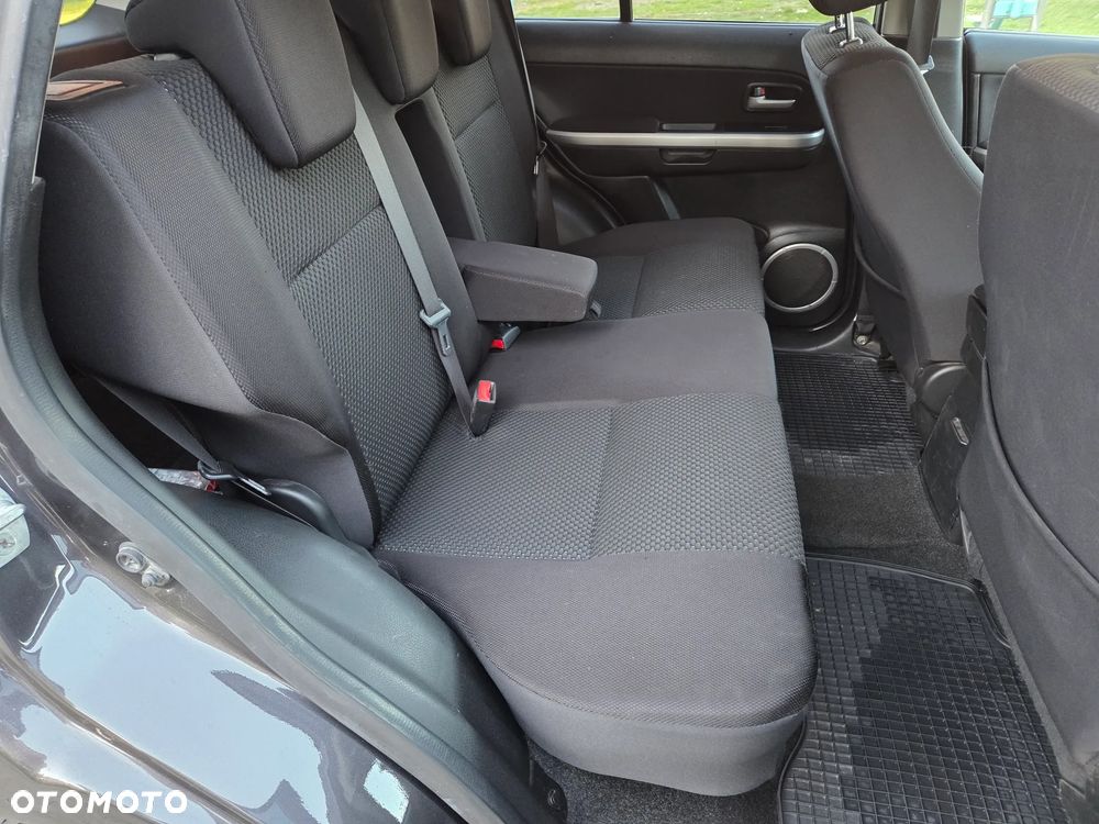 Suzuki Grand Vitara - 16