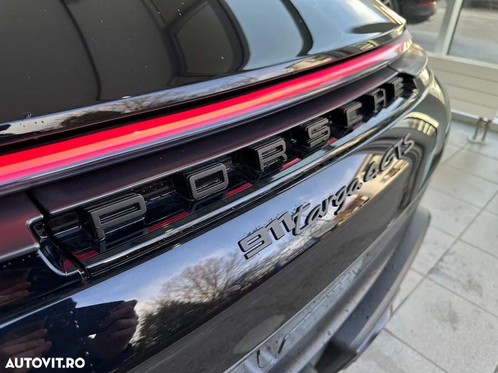 Porsche 911 Targa 4 GTS PDK - 10