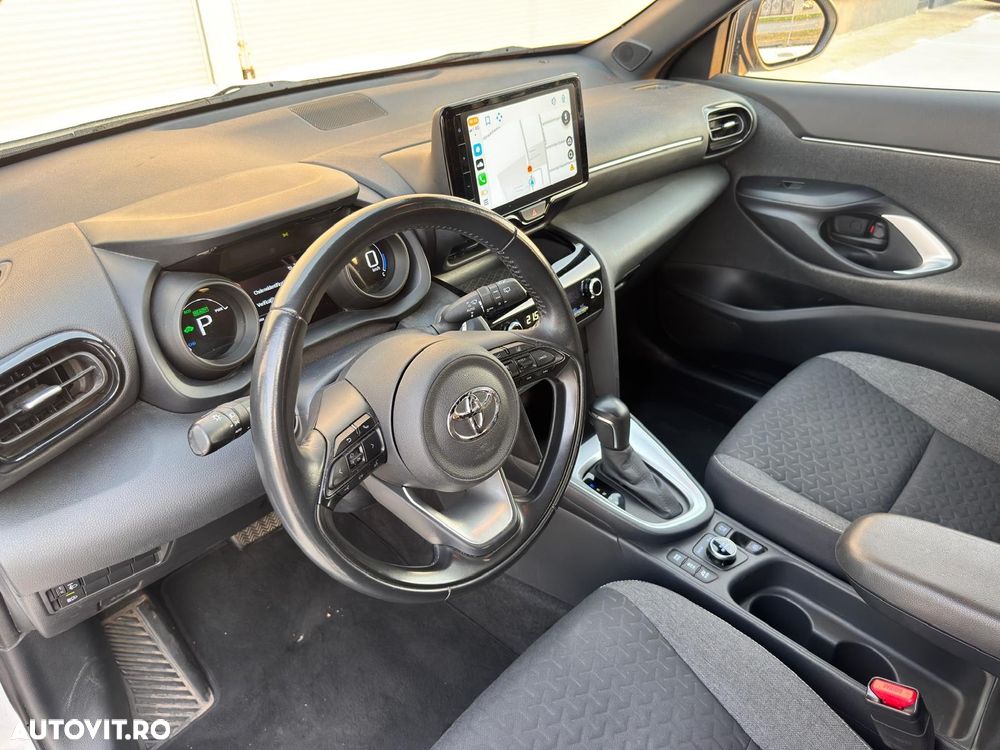 Toyota Yaris Cross 1.5 VVT-i HSD 4x4 Exclusive Adventure - 14