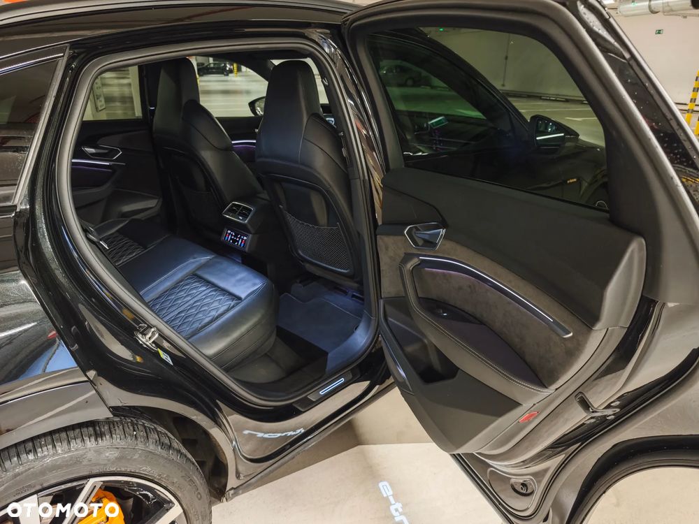 Audi e-tron Sportback 50 Quattro S Line - 12