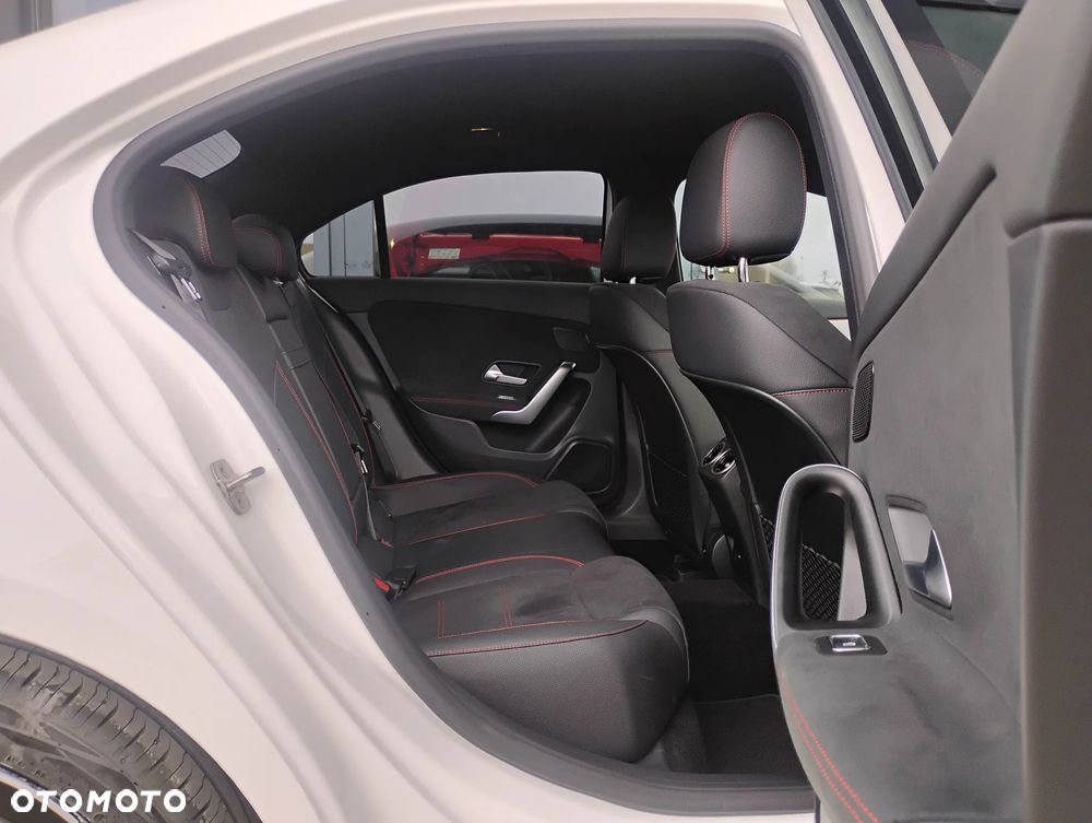 Mercedes-Benz Klasa A 200 AMG Line 7G-DCT - 17