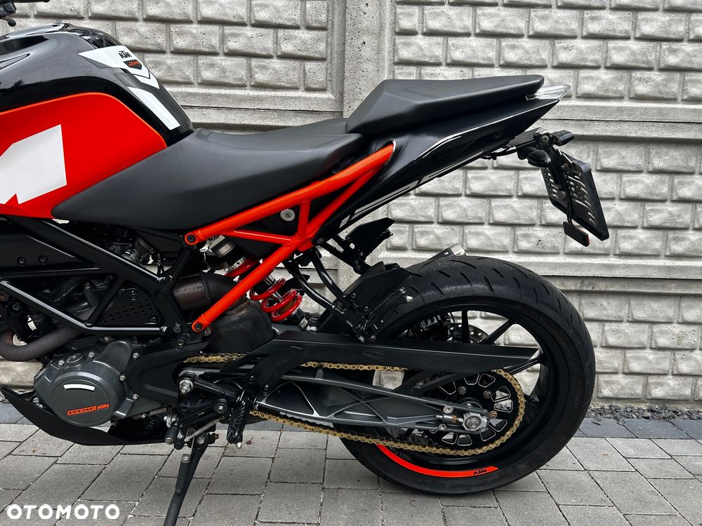 KTM Duke 125 - 22