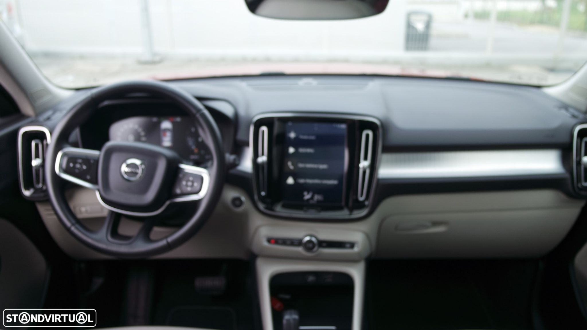 Volvo XC 40 2.0 D3 Momentum Plus Geartronic - 12