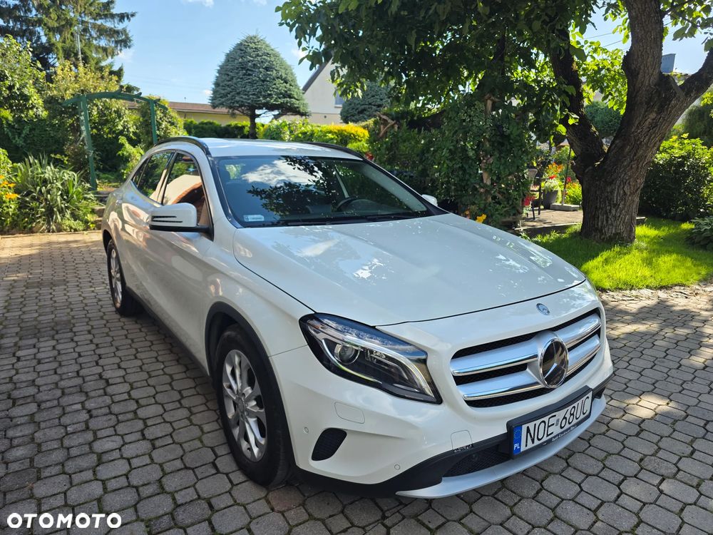 Mercedes-Benz GLA - 3