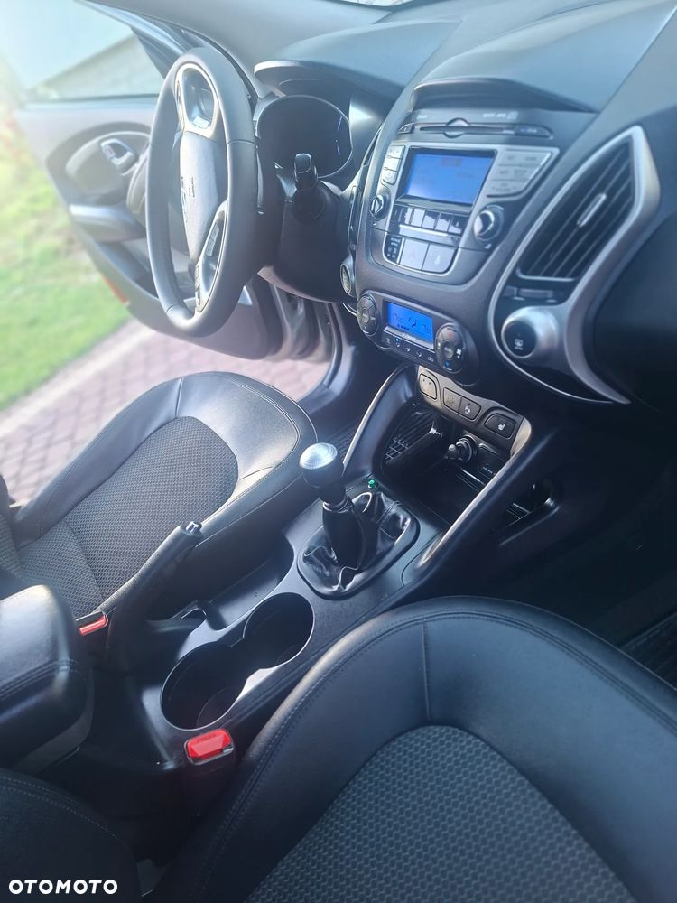 Hyundai ix35 2.0 2WD Comfort - 11