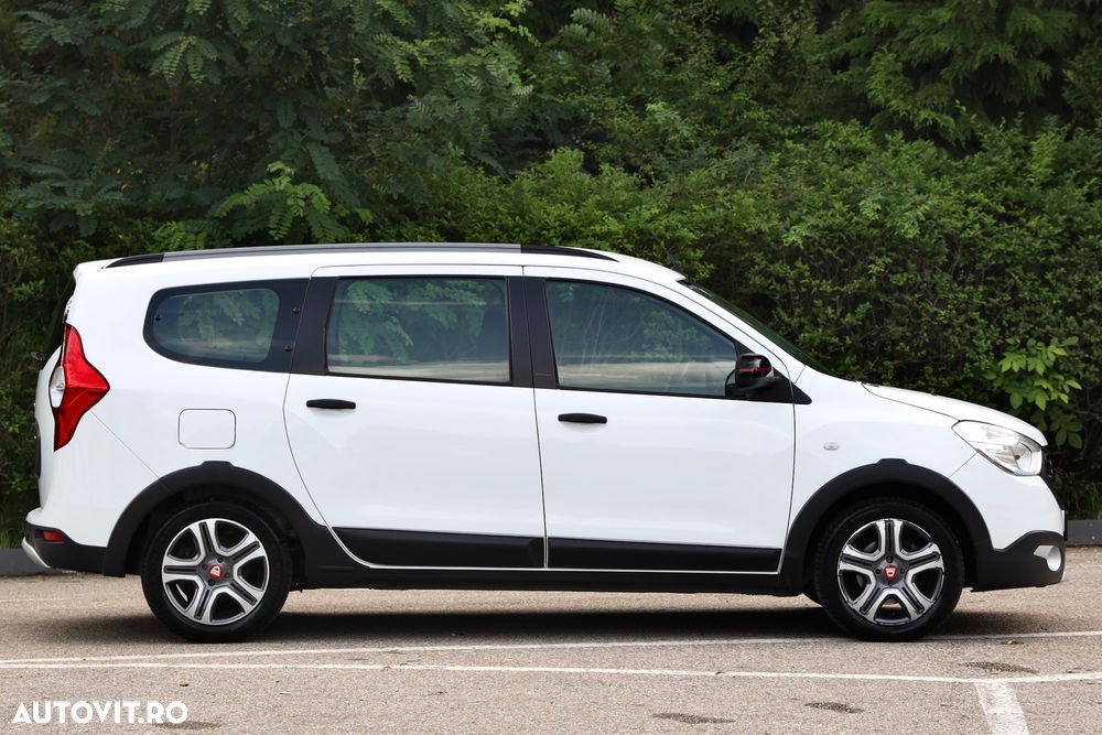 Dacia Lodgy TCe 130 GPF Stepway - 39