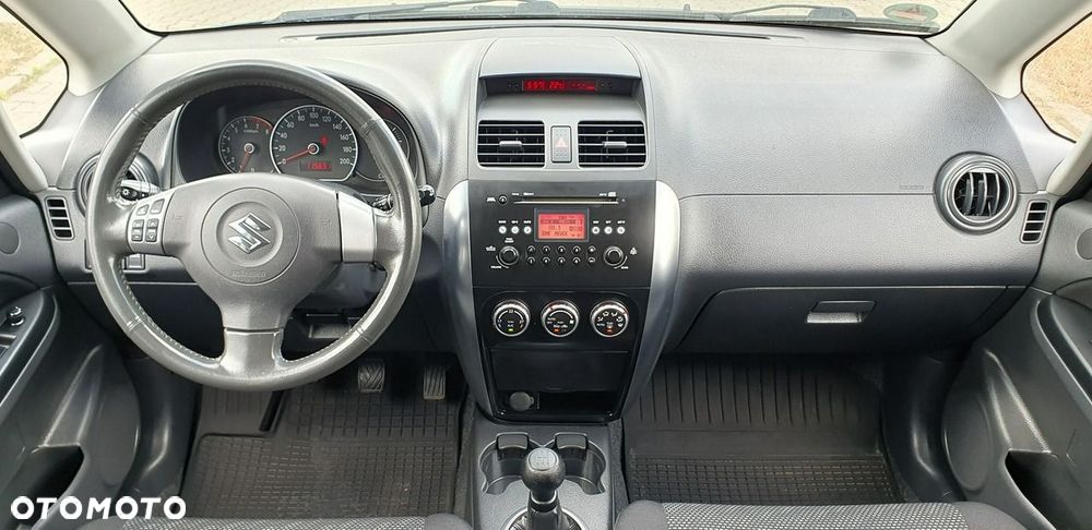 Suzuki SX4 - 9