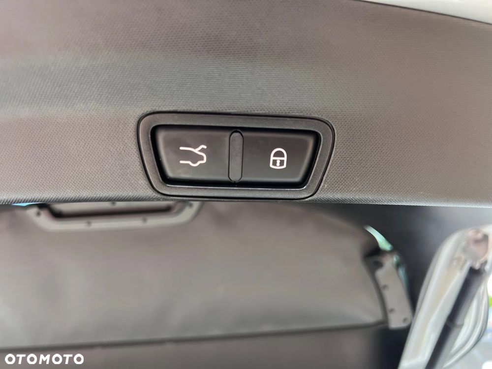 Alfa Romeo Stelvio 2.0 Turbo 16V AT8-Q4 Veloce - 31