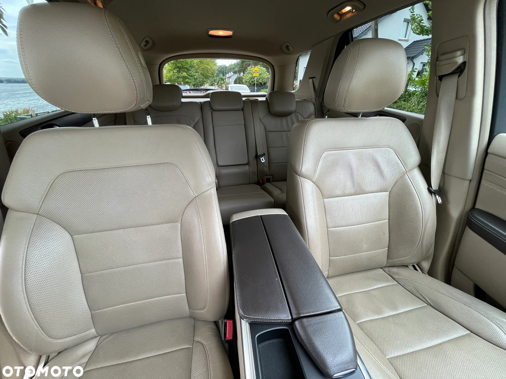 Mercedes-Benz ML 350 BlueTec 4-Matic - 15