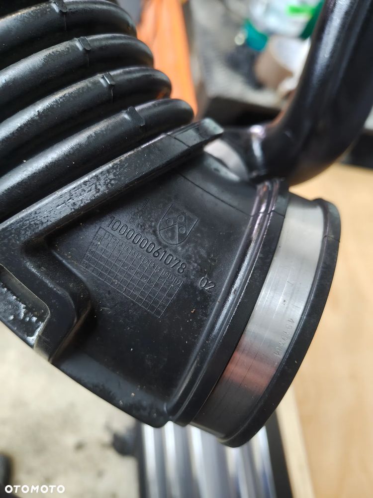BMW X5 G05 3.0d dolot rura wąż rezonator powietrza 8596828 - 2