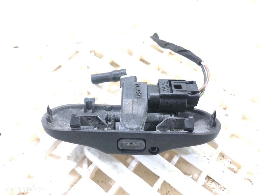 DYSZA SPRYSKIWACZA SZYBY  VW PASSAT B8 Variant (3G5, CB5) 2014 - 2022 2.0 TDI 140 kW [190 KM] olej - 2