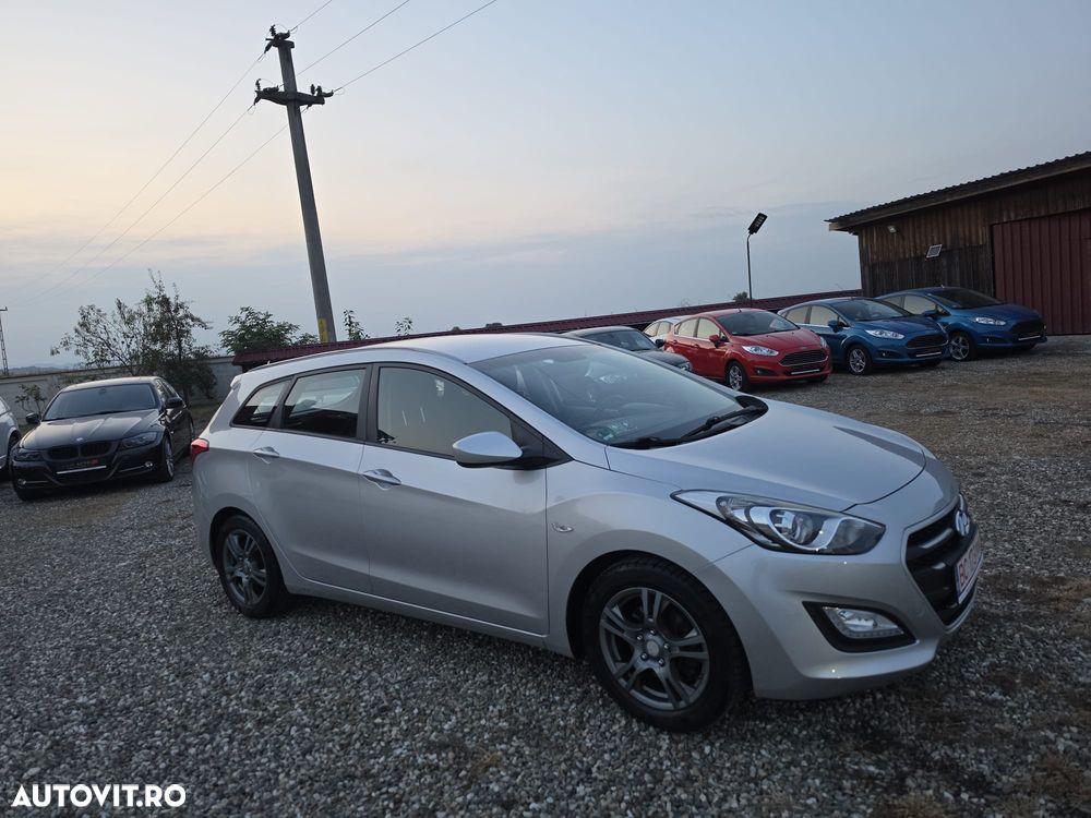 Hyundai i30 blue 1.6 CRDi Classic - 25