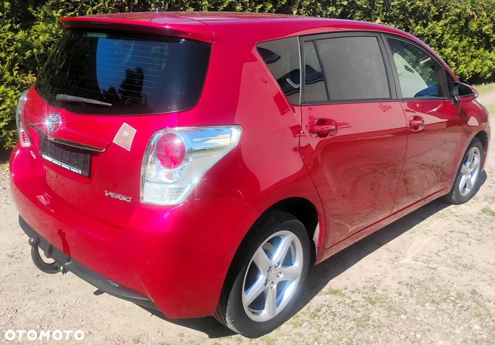 Toyota Verso 2.0 D-4D Active - 11