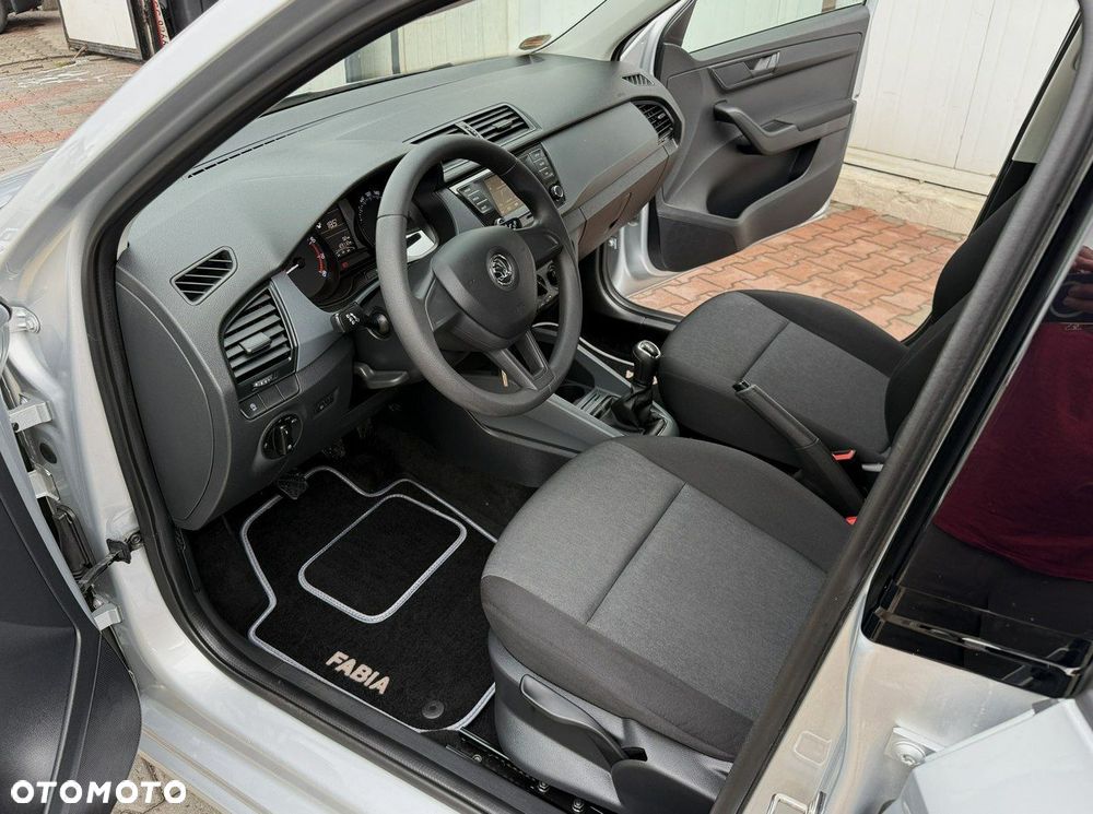 Skoda Fabia 1.0 MPI Cool Plus - 16