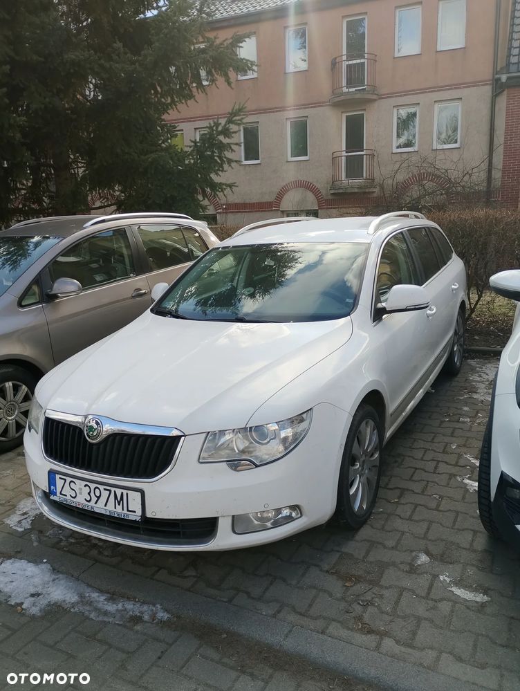 Skoda Superb 2.0 TDI Ambition DSG - 6