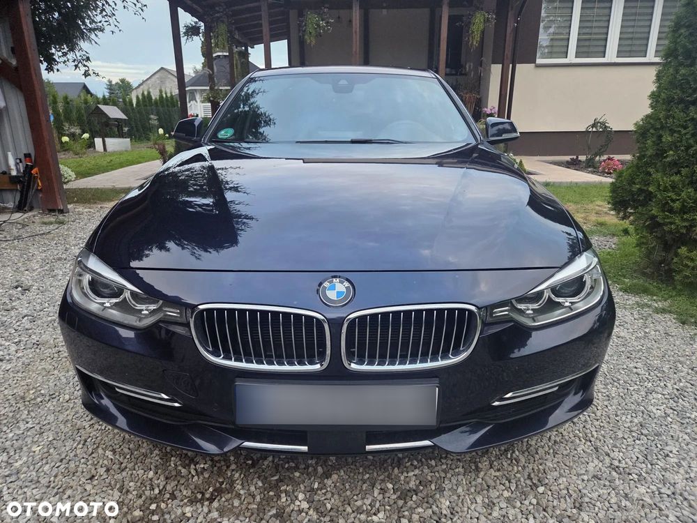 BMW Seria 3 320d xDrive Luxury Line - 1